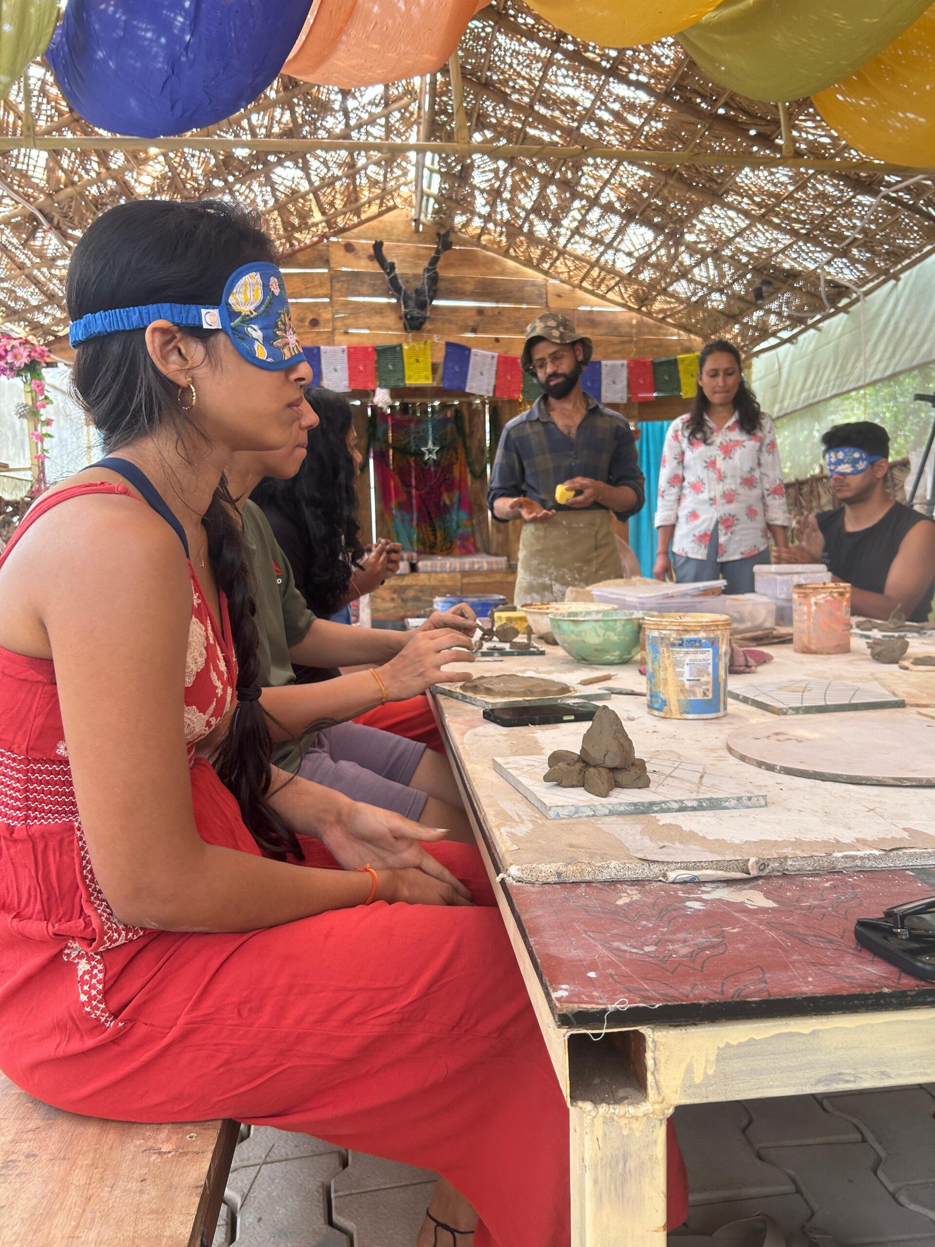 Soup Bowl (Approx. 4–5 inches) Handcrafted | Terracotta Clay | Heat-Resistant This beautifully handcrafted soup bowl is made from high-quality terracotta clay. It undergoes a two-stage firing process—first bisque fired at approximately 700–800°C for 12 hours, then glaze fired at 1000–1100°C for enhanced strength, durability, and heat resistance. This bowl’s rustic charm and sturdy build make it perfect for serving hot soups, stews, noodles, and other comforting meals. 🟤 Features: Handmade & eco-friendly Heat-resistant and durable Ideal for soups, noodles, and hot meals Perfect for daily use or special occasions